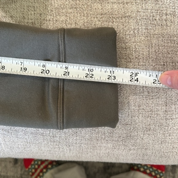 THE NORTH FACE WOMENS LARGE, GREEN,  AND PINK ACCENT,  HOODIE SWEATSHIRT - Picture 10 of 11